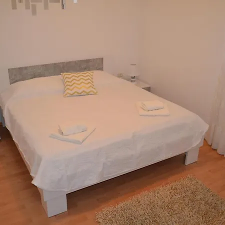 Apartment Doli *